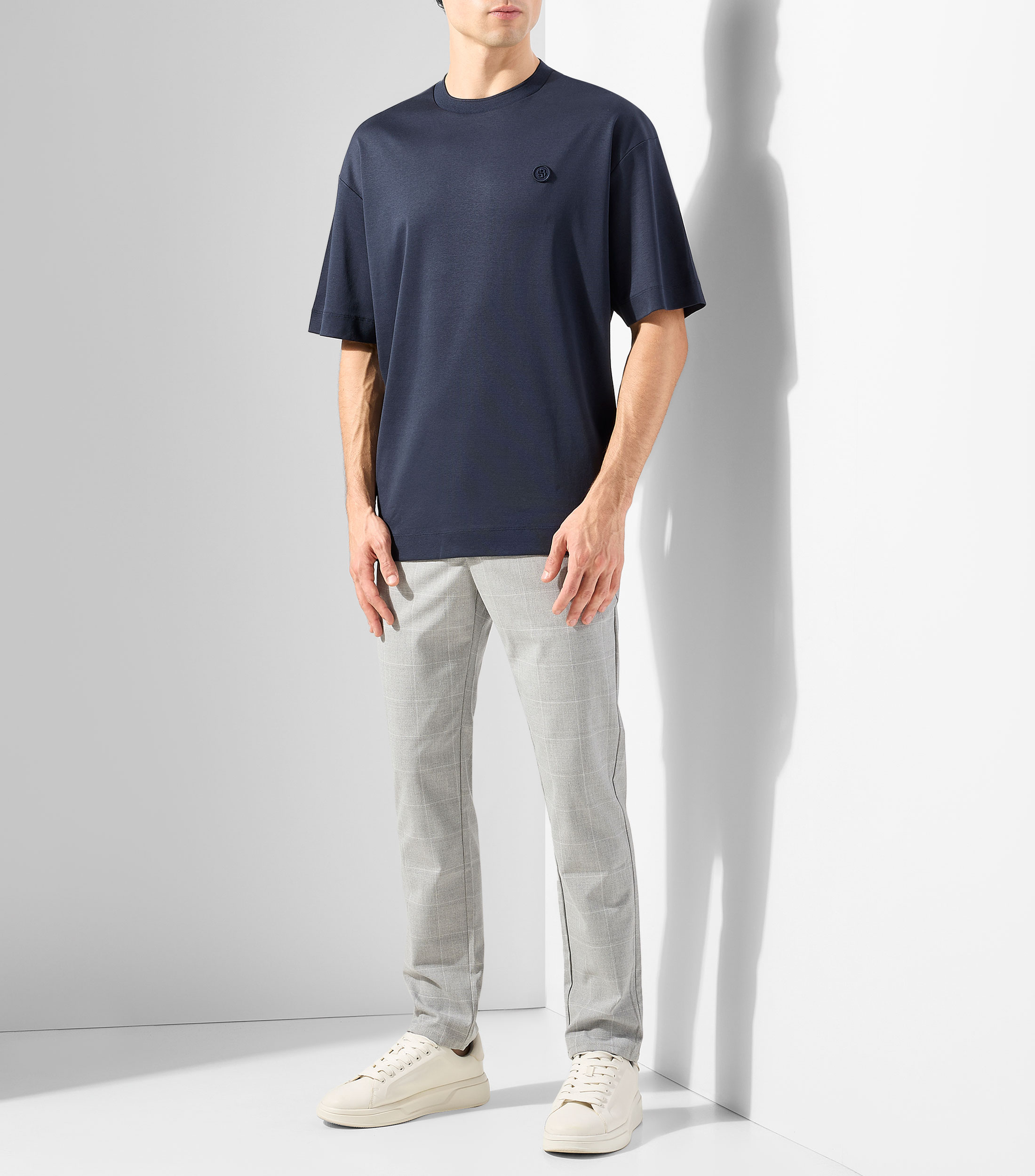 Playera de cuello redondo con manga corta lisa Hombre